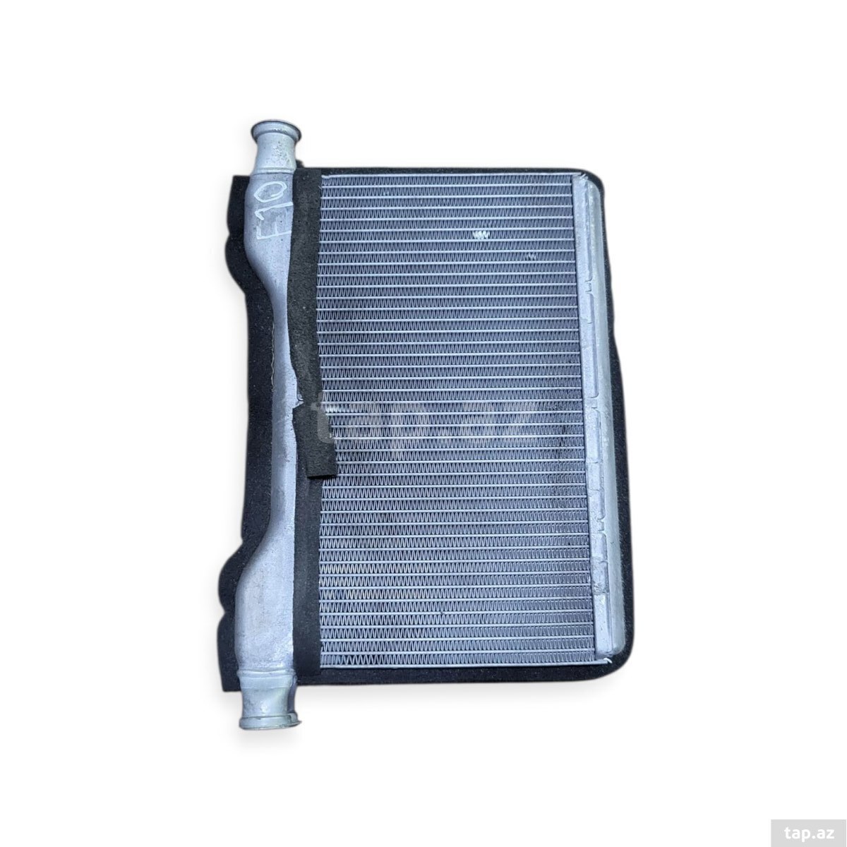 "BMW F10" soba radiatoru