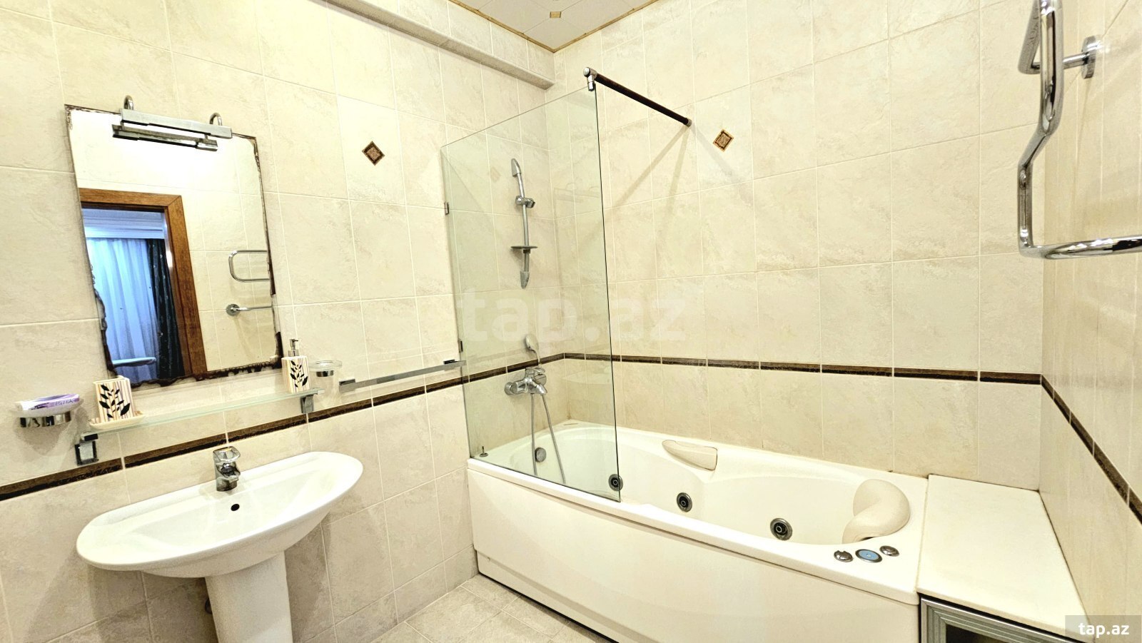 4-otaqlı yeni tikili kirayə verilir, 28 May m., 195 m² (14)