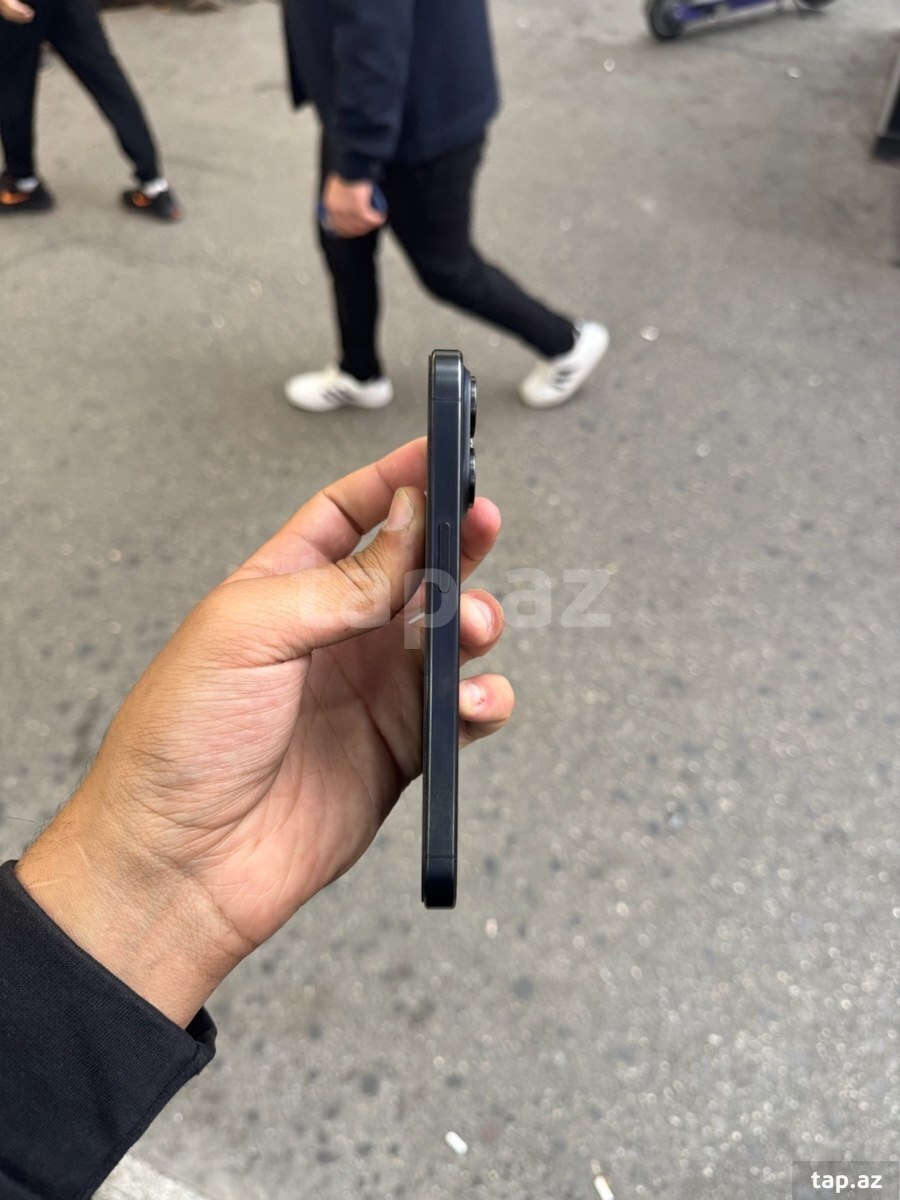 Apple iPhone 15 Pro Black Titanium 256GB/8GB (3)