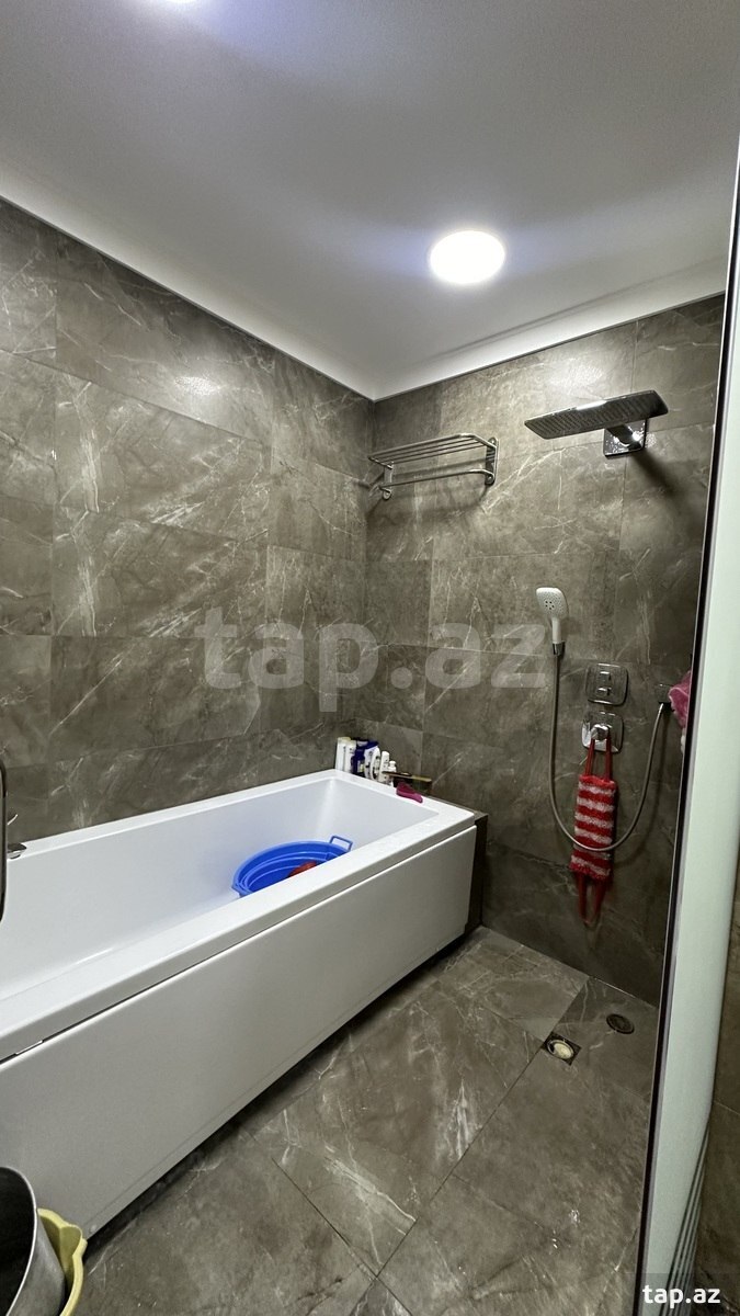 5-otaqlı mənzil, Nizami küç., 250 m²