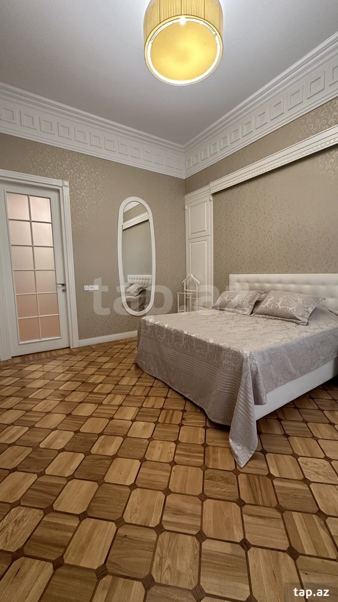 5-otaqlı mənzil, Nizami küç., 250 m²