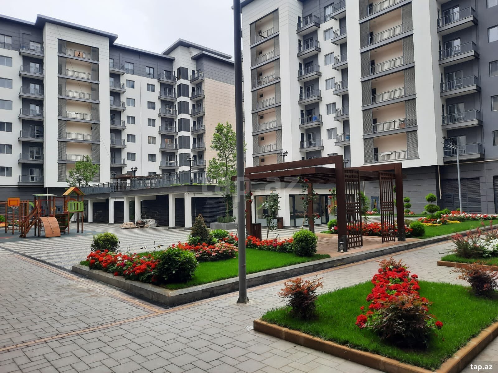 3-otaqlı yeni tikili kirayə verilir, Xətai r., 95 m²