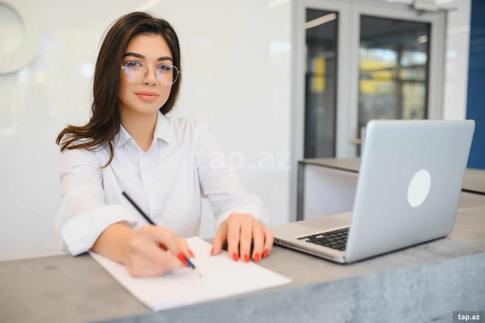 Marketinq mütəxəssisi tələb olunur