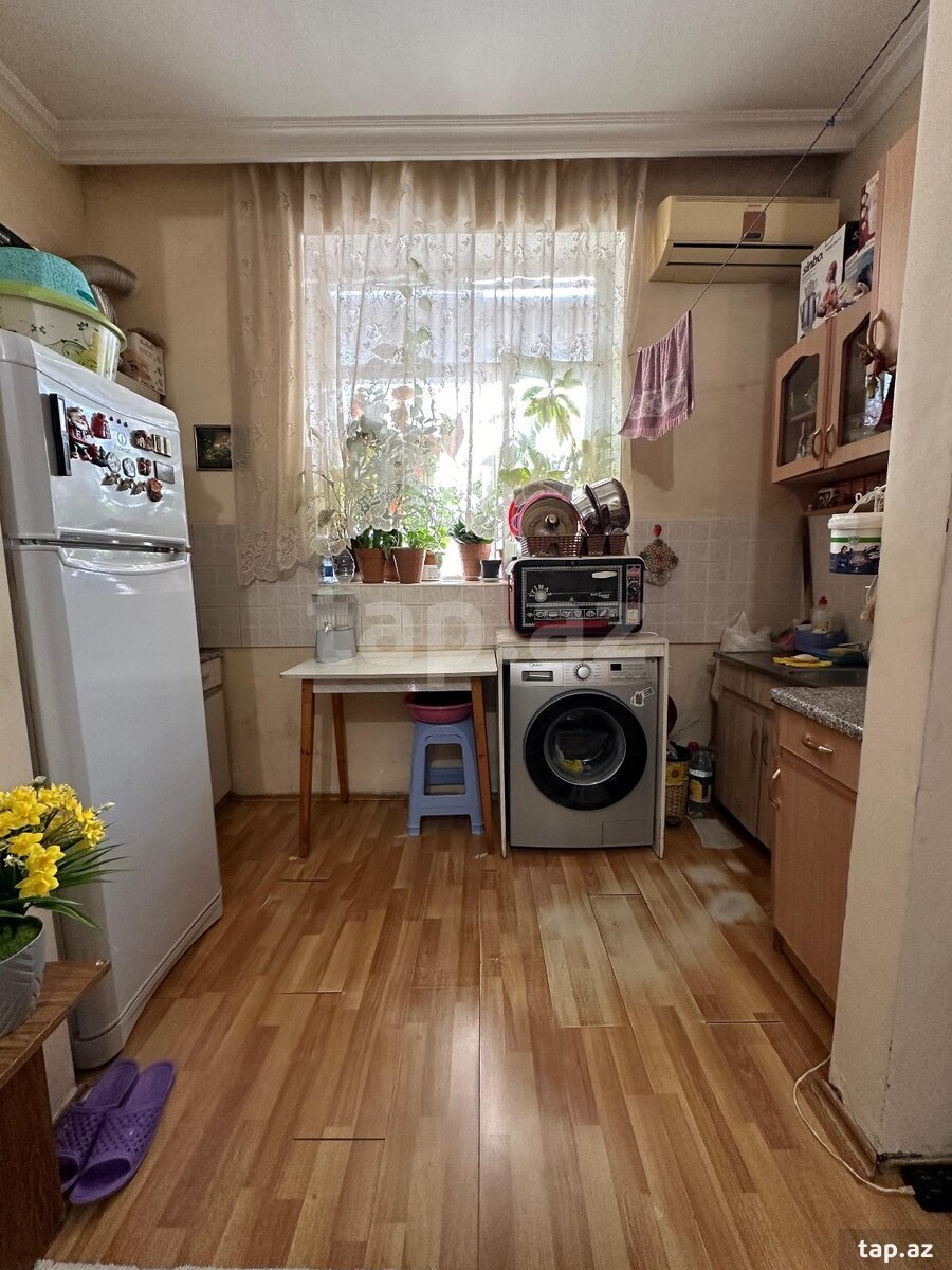 2 otaqlı mənzil satılır, Bakı