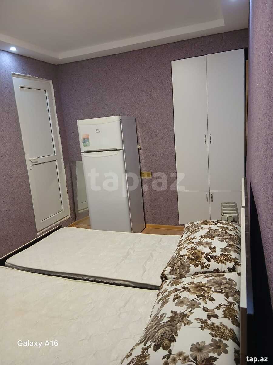 Həyət evi, İnşaatçılar m.