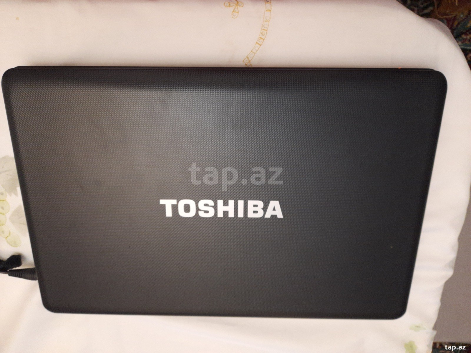 Noutbuk "Toshiba" (4)