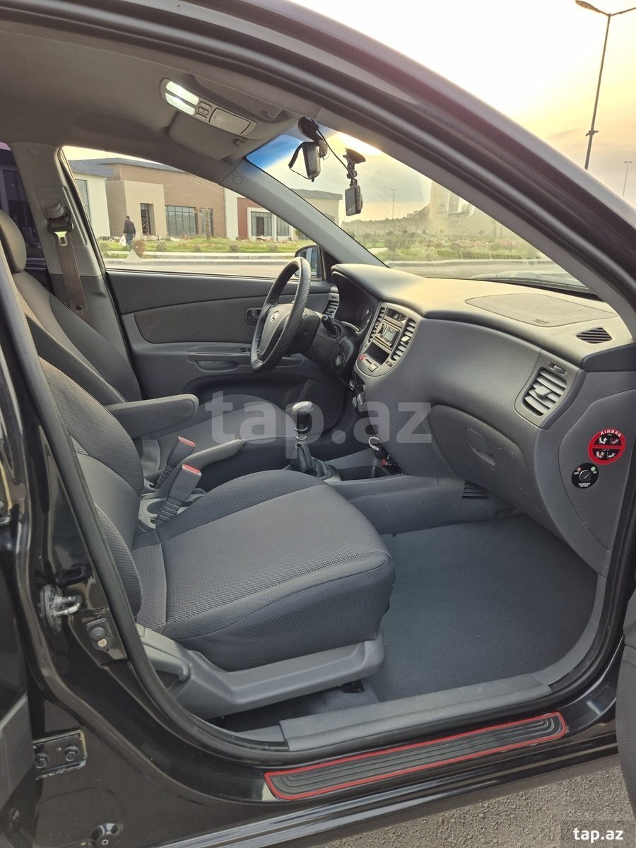 KIA Rio, 2007 il (26)