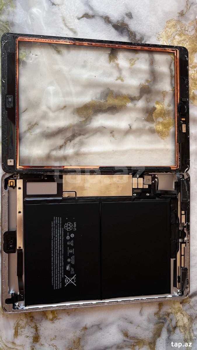 iPad 6 A1893 (4)