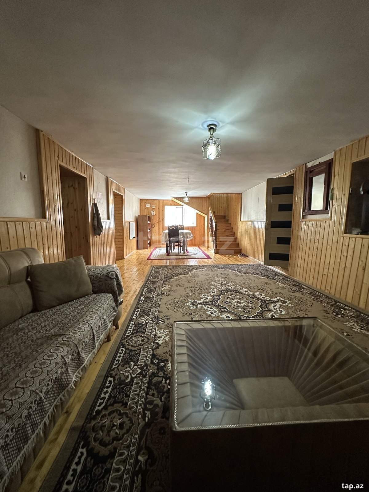 Həyət evi, Saray qəs.