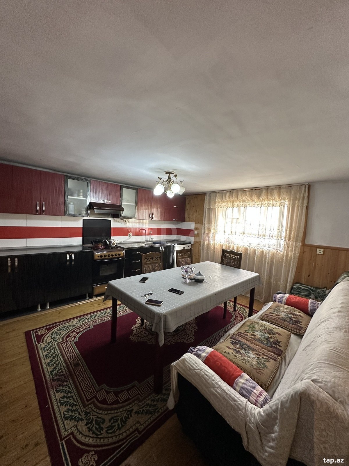 Həyət evi, Saray qəs.