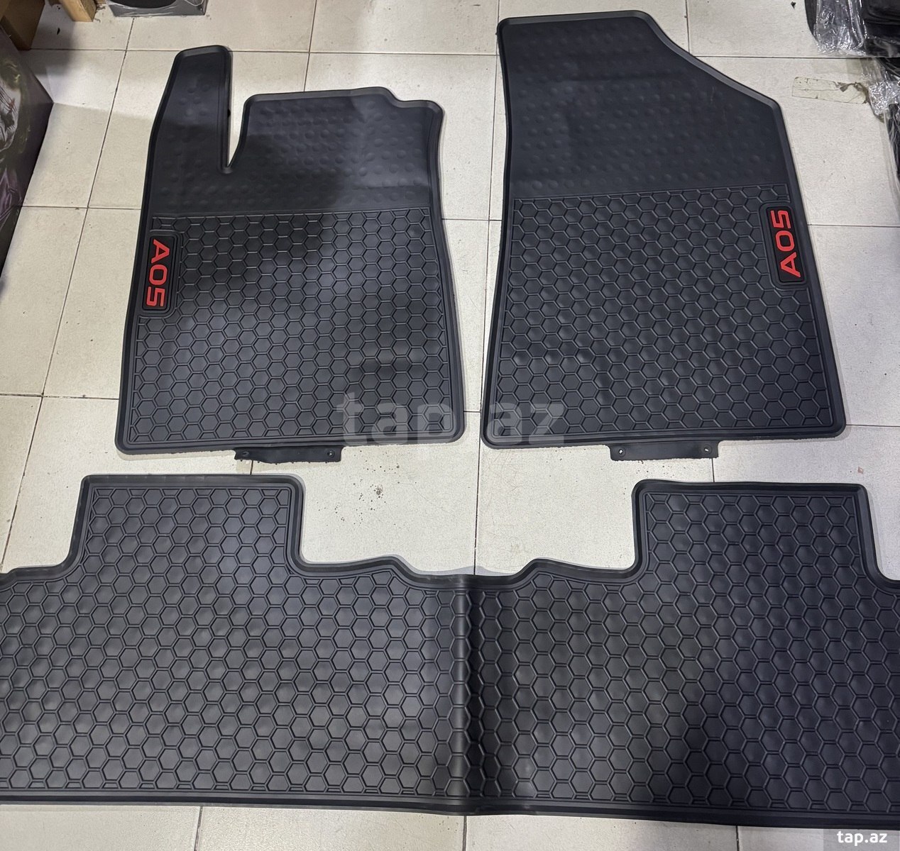 "Changan A05" ayaqaltıları (3)