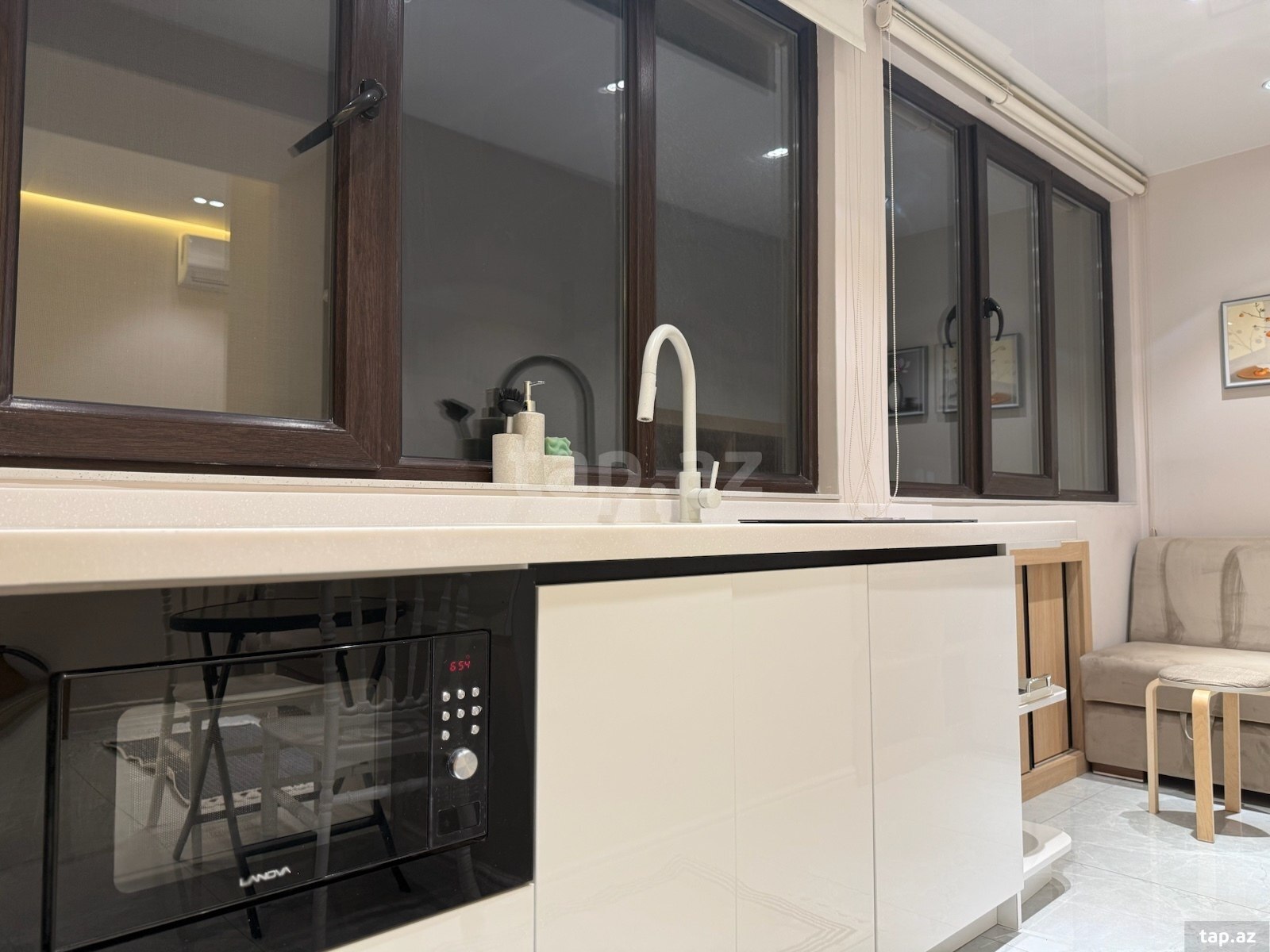 2-otaqlı mənzil kirayə verilir, Sahil m., 50 m² (17)