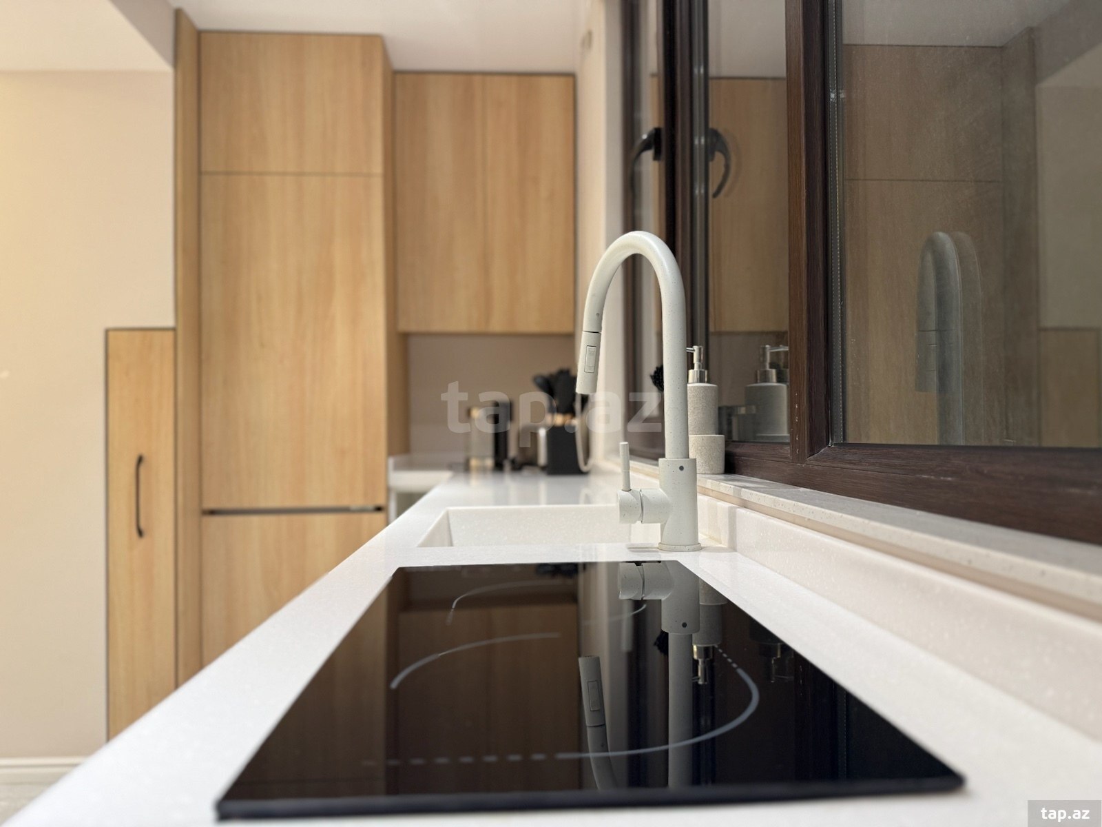 2-otaqlı mənzil kirayə verilir, Sahil m., 50 m² (20)