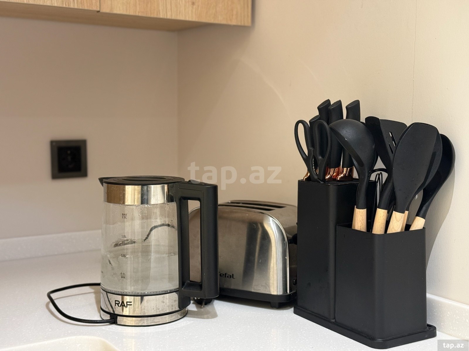2-otaqlı mənzil kirayə verilir, Sahil m., 50 m² (21)