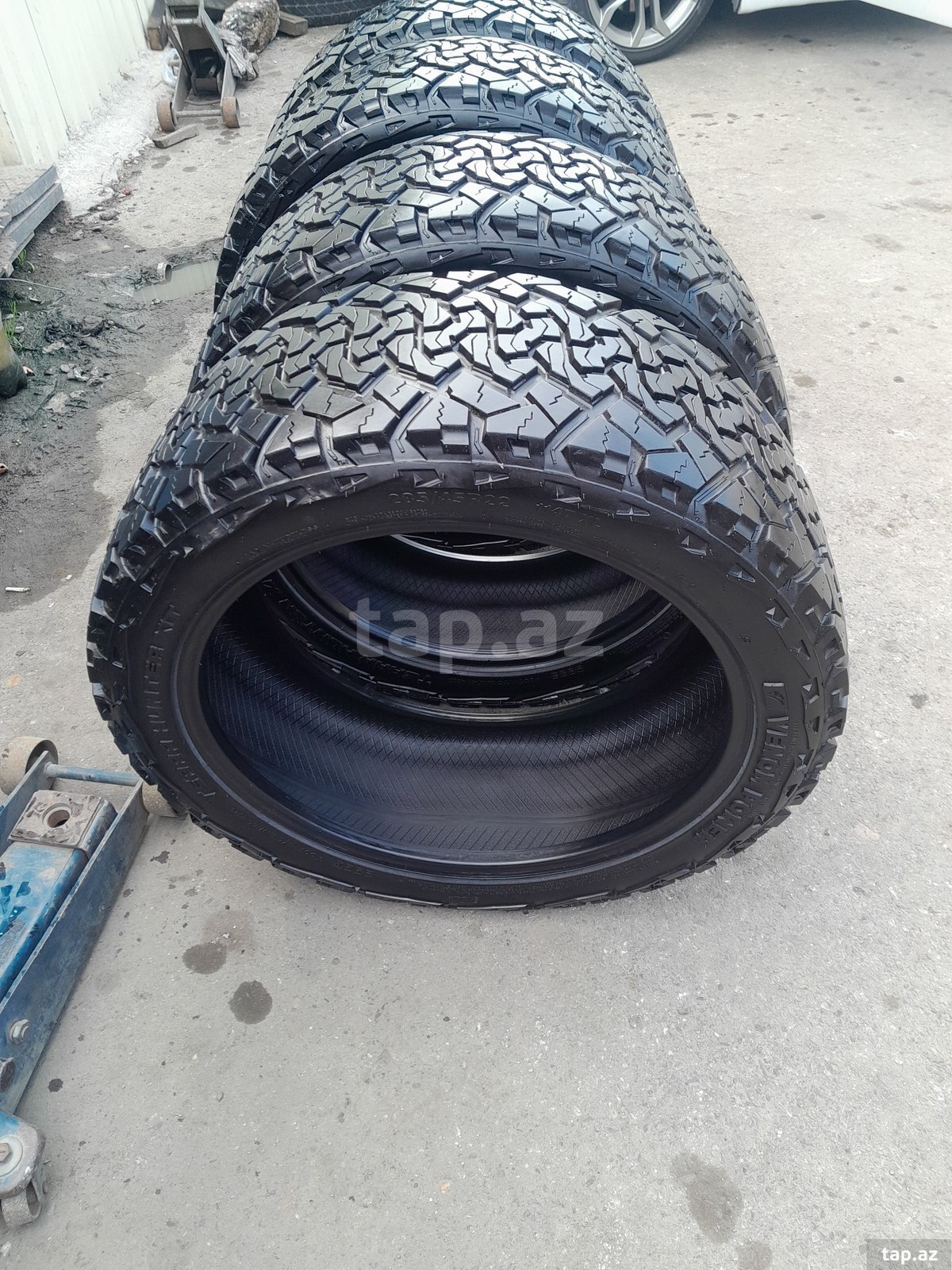 "Land Rover Defender" təkərləri 285/45 22 ATE