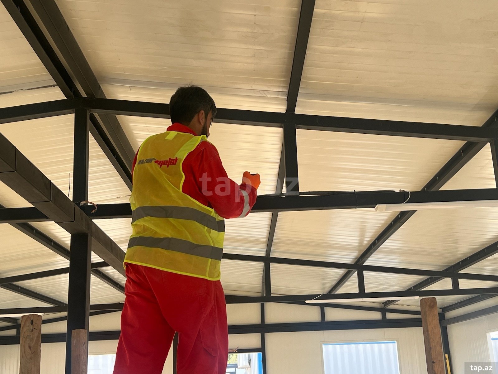 Sendviç panellərinin quraşdırılması  (5)