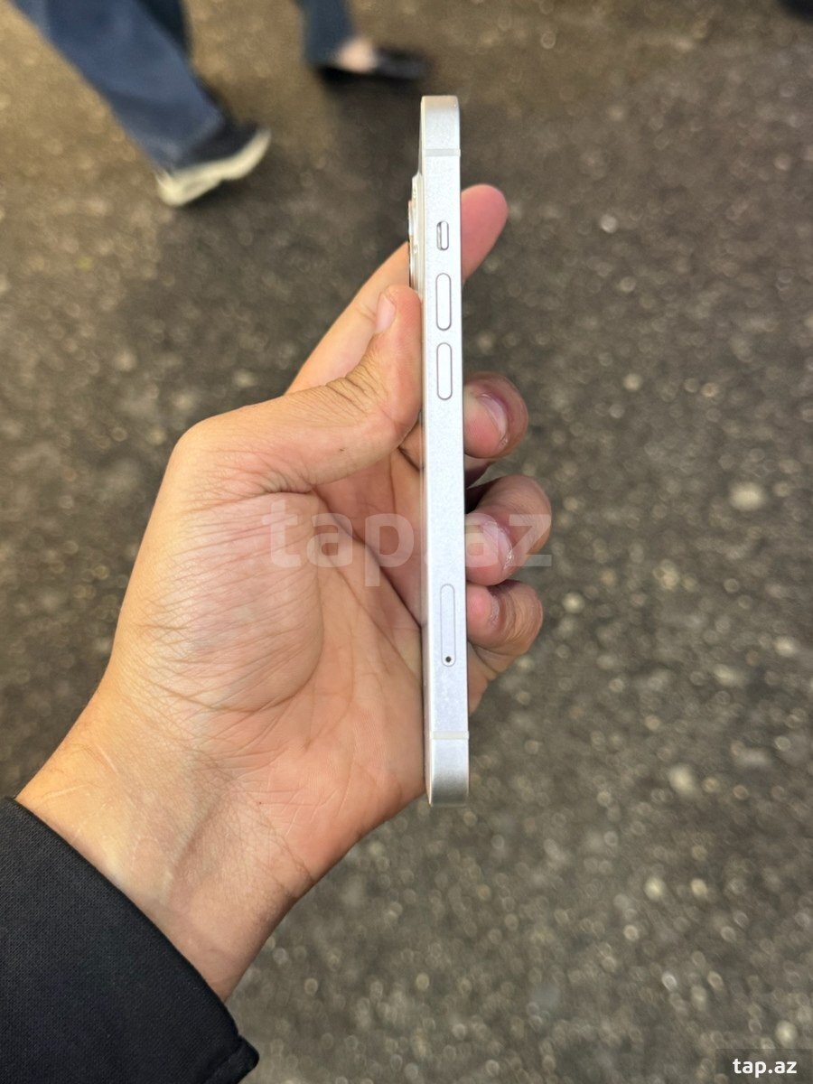 Apple iPhone 13 Starlight 128GB/4GB (3)