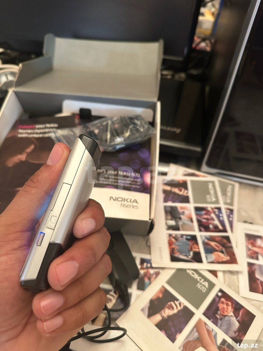 Nokia N73 Silver Grey/Deep Plum (3)