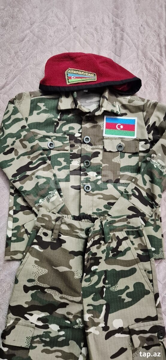 Hərbi geyim dəsti
