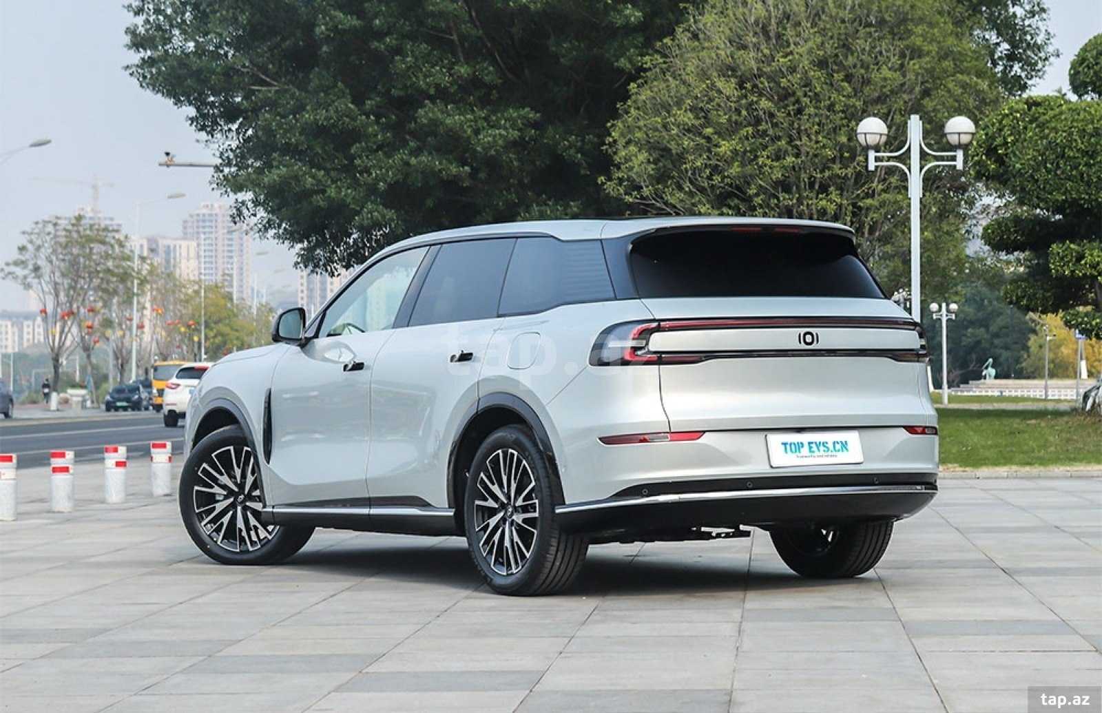 "Changan Q07" arxa stop işığı