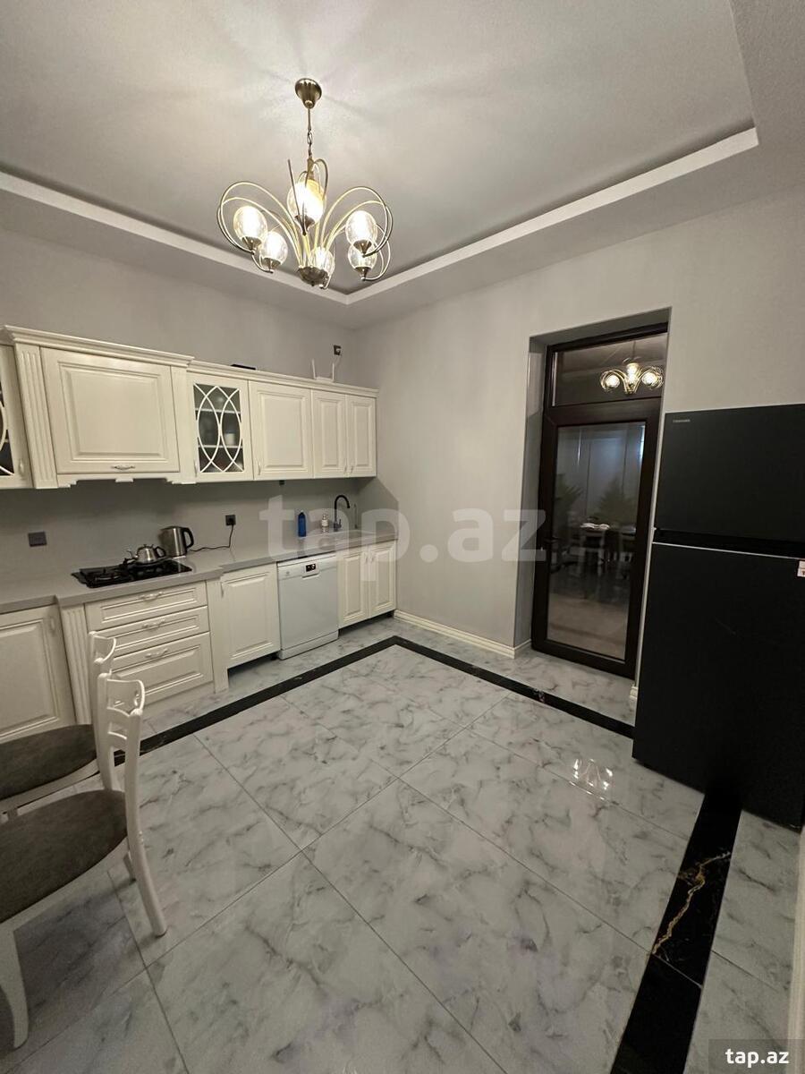 Villa kirayə verilir, Şüvəlan qəs. (21)
