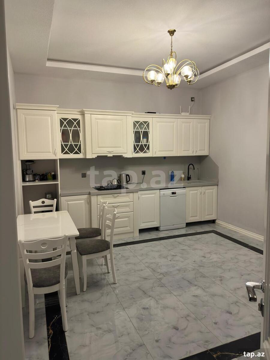 Villa kirayə verilir, Şüvəlan qəs. (36)