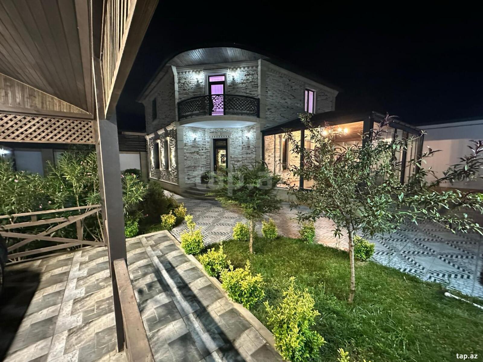 Villa kirayə verilir, Şüvəlan qəs. (32)