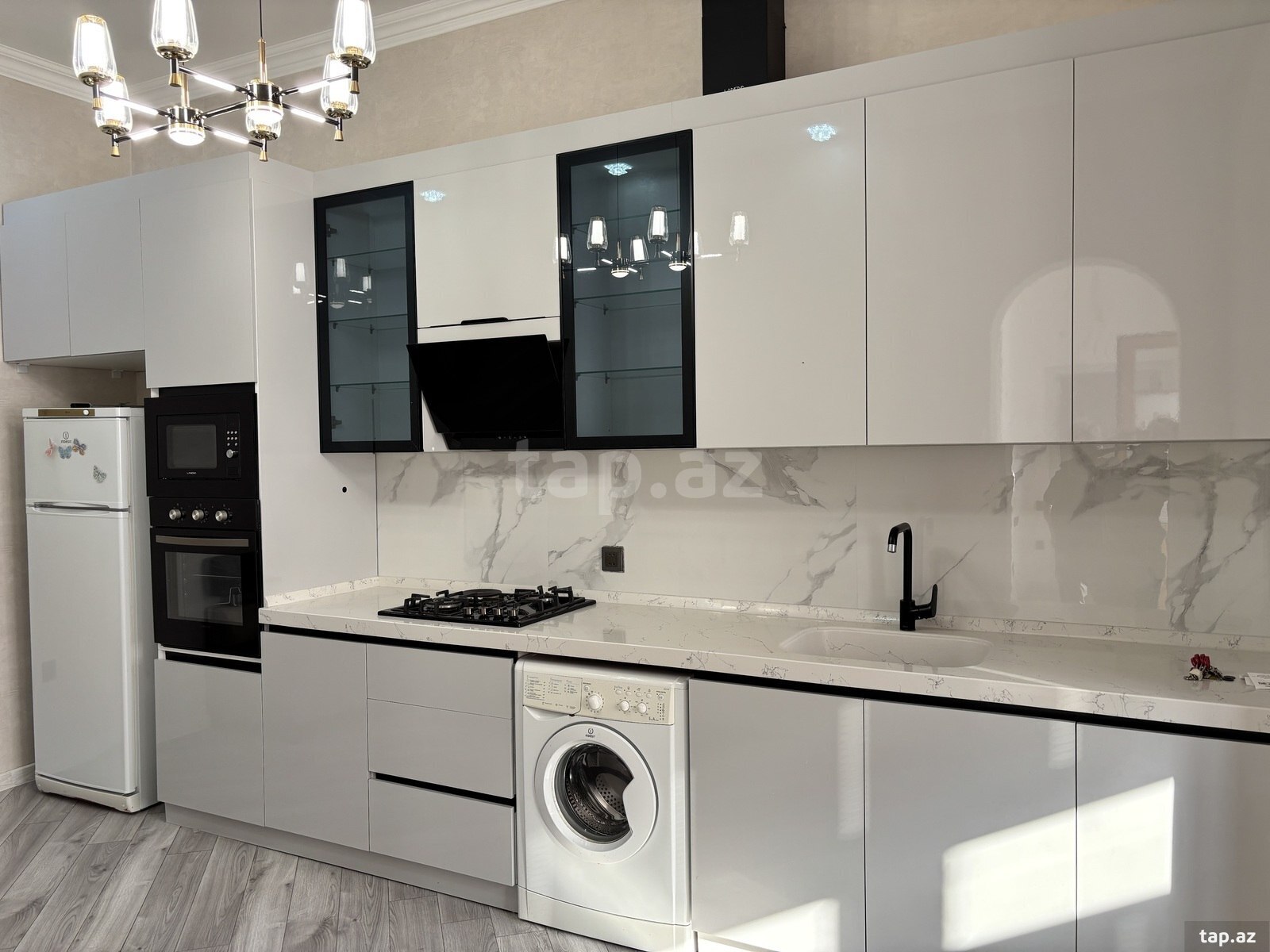3-otaqlı mənzil, Həsrət Ağamaliyev küç., 164 m²
