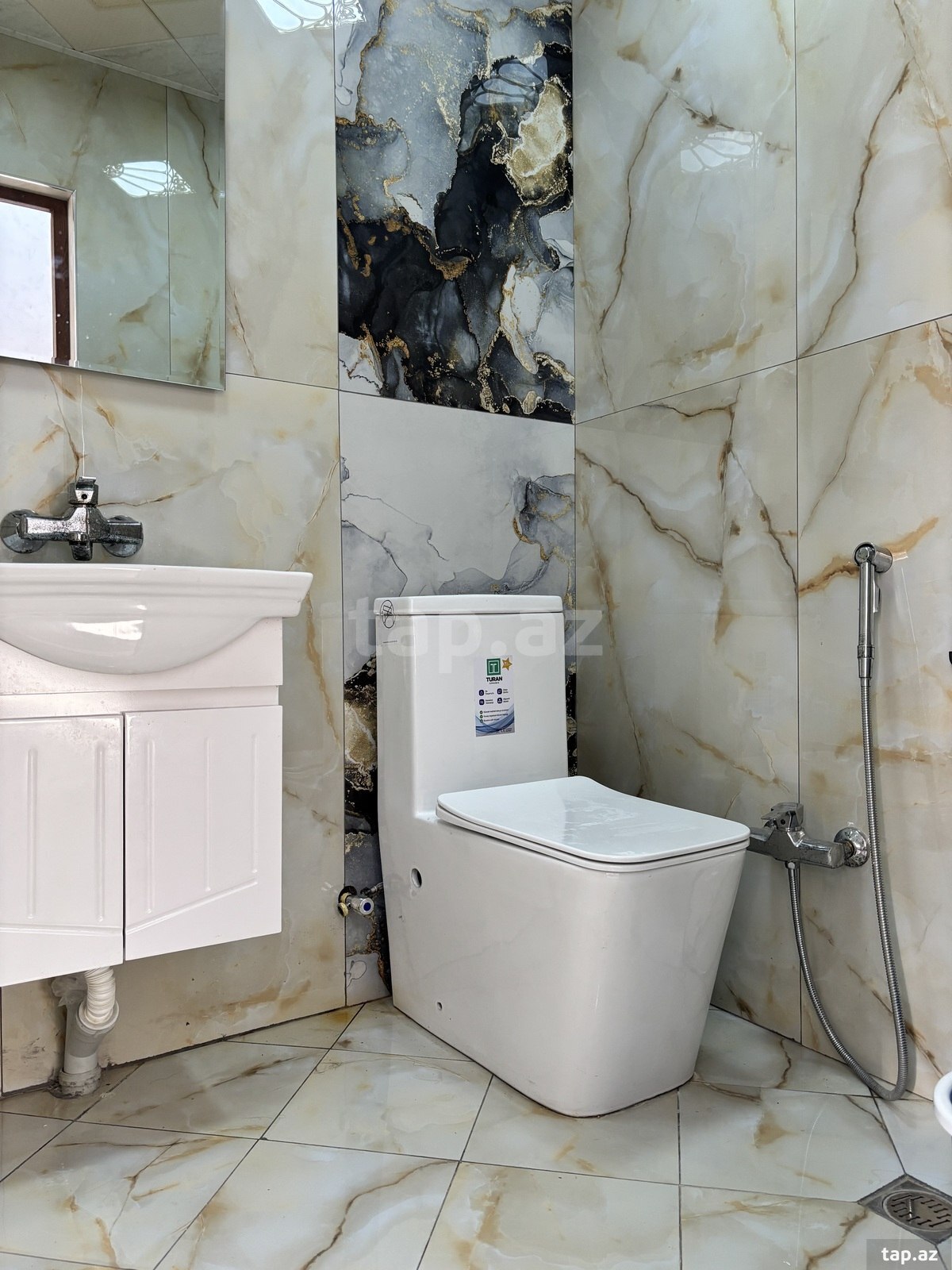 3-otaqlı mənzil, Həsrət Ağamaliyev küç., 164 m²
