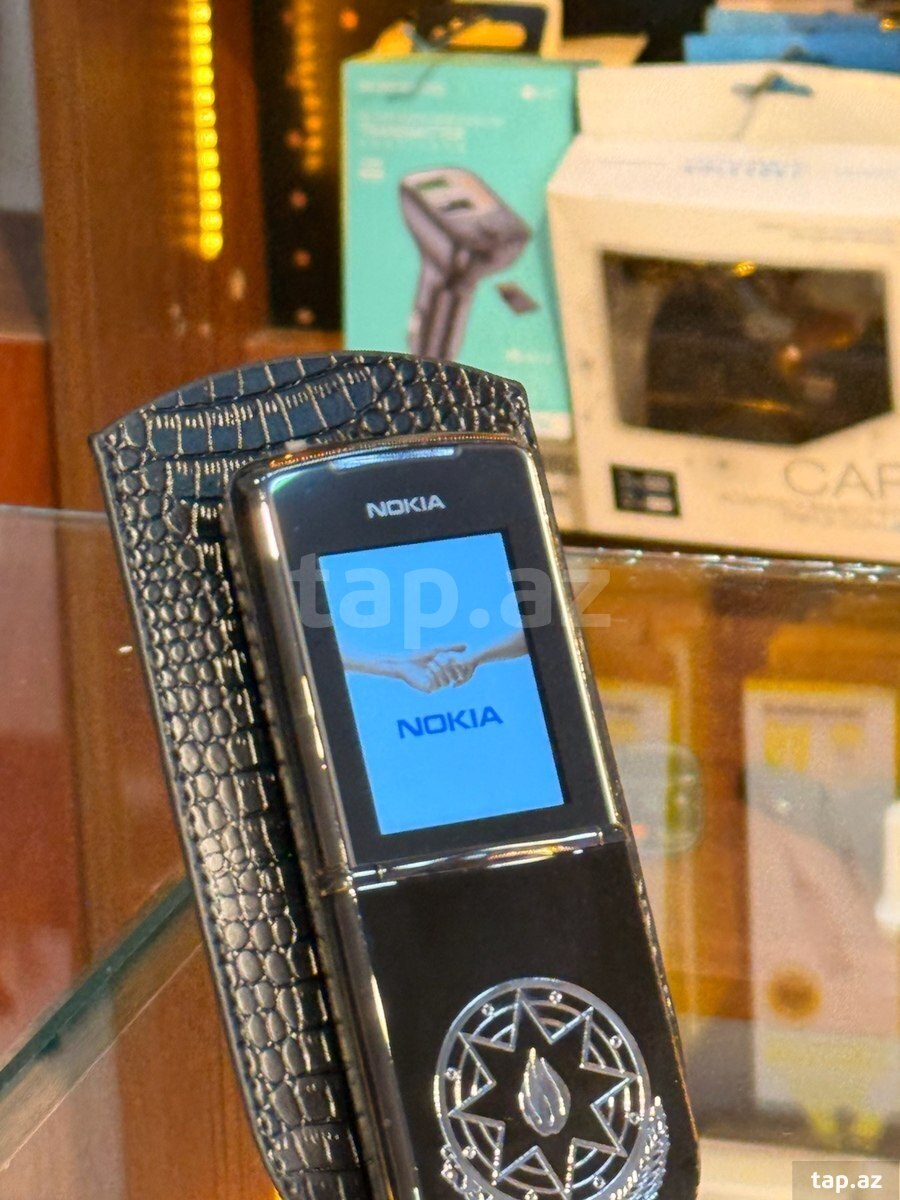 Nokia 8800 Black (3)