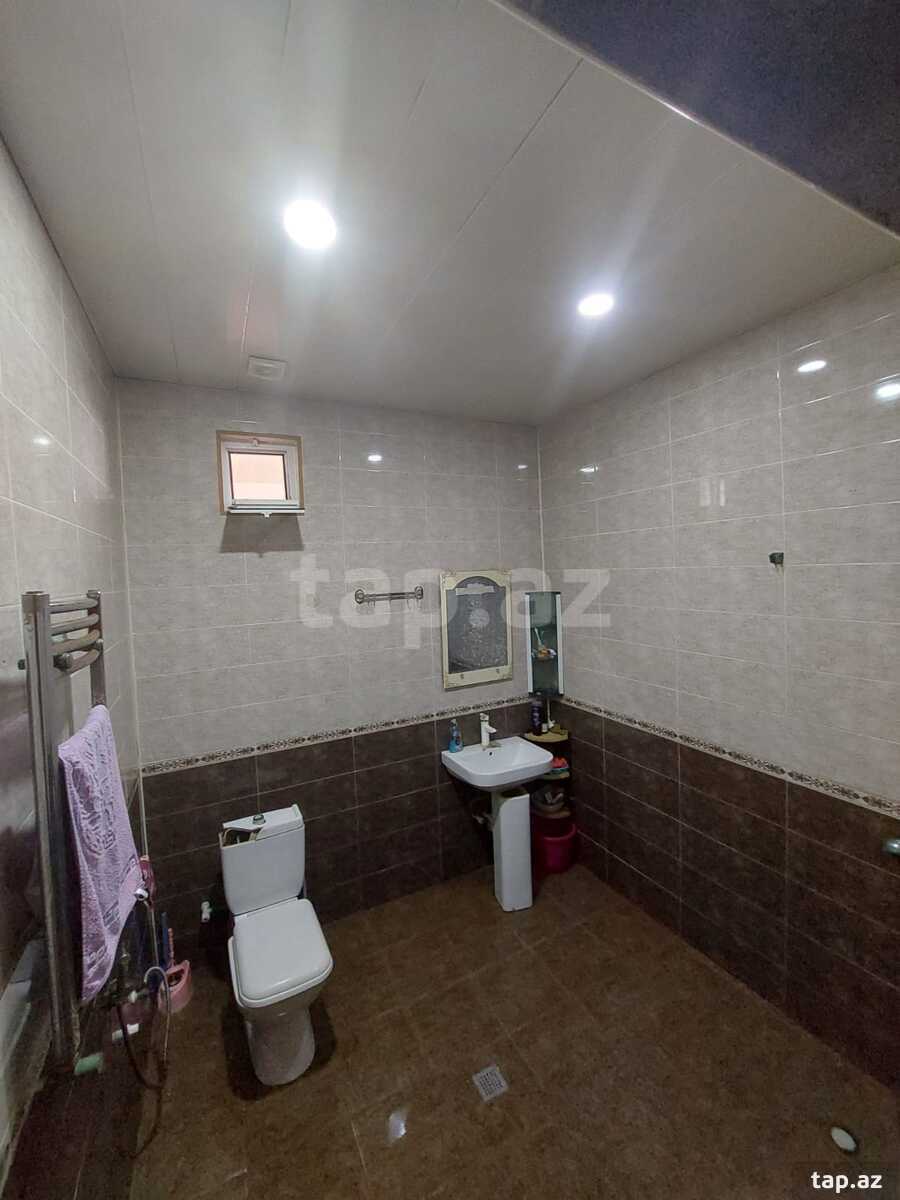 Həyət evi, Binə qəs. (18)