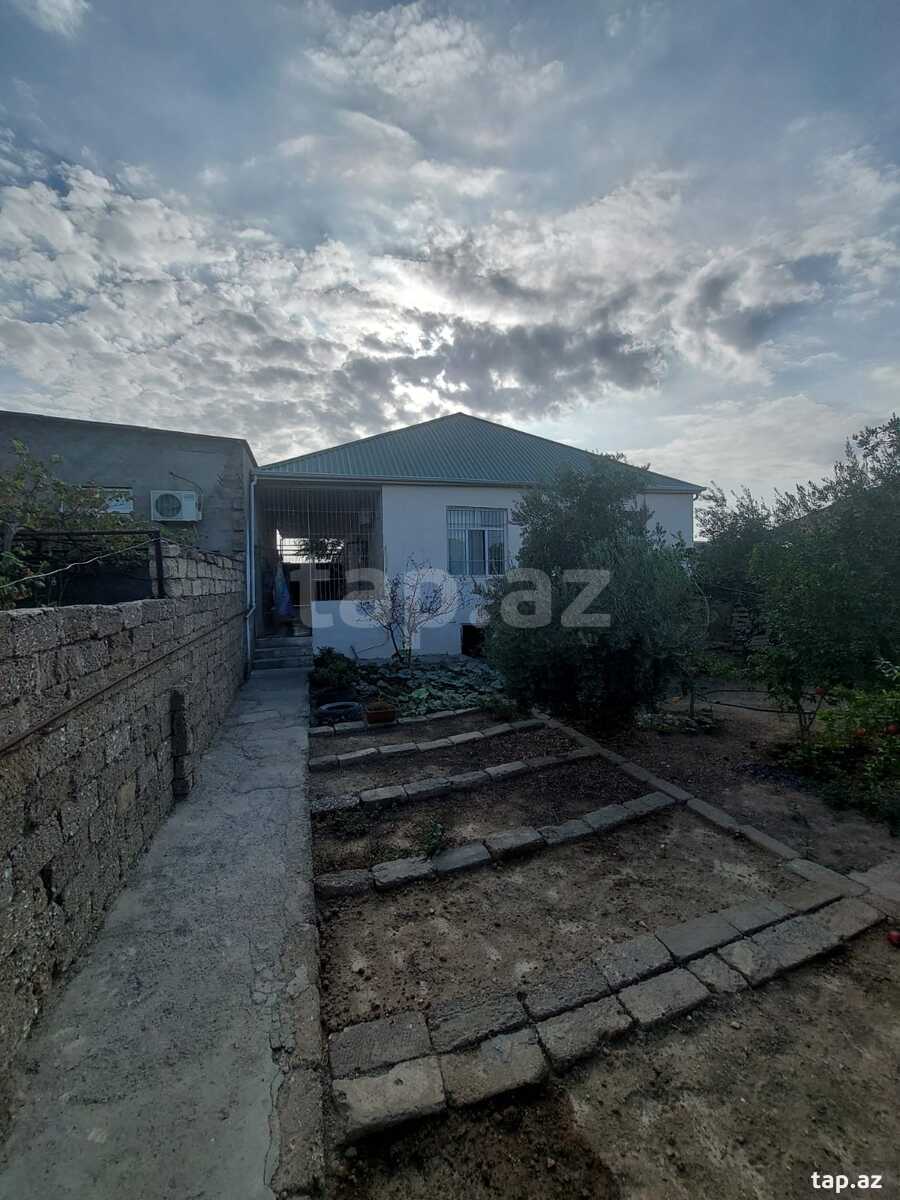 Həyət evi, Binə qəs.