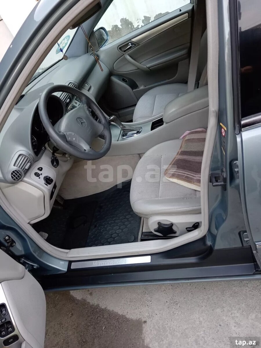 Mercedes C 180, 2006 il (7)