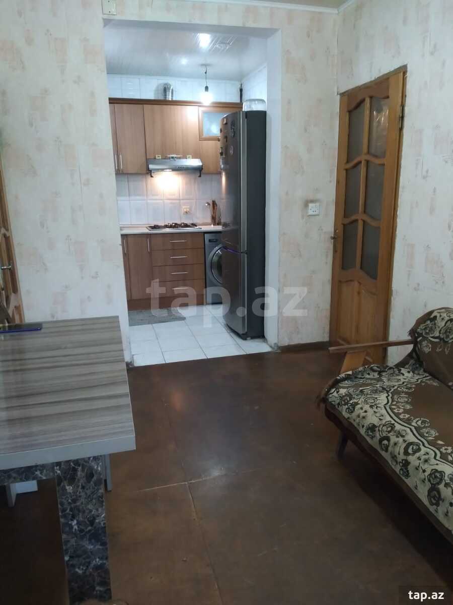 4-room apartment for sale, 7th microdistrict, Baku