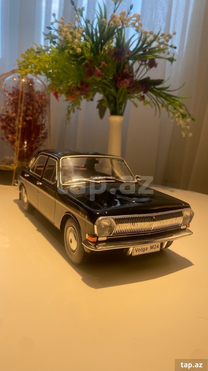 MCG GAZ 24 1/18 modeli (4)