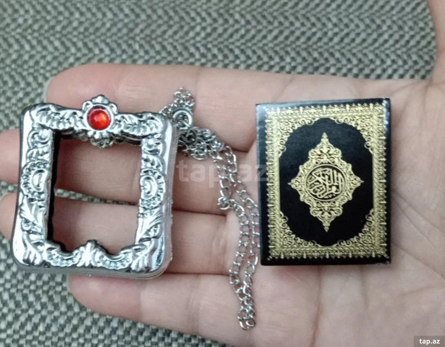 Kiçik ölçüdə miniatür quran kitabı (14)