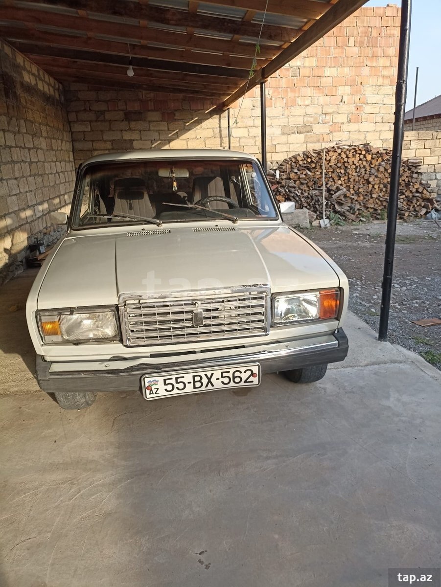 LADA (VAZ) 2107, 1990 il