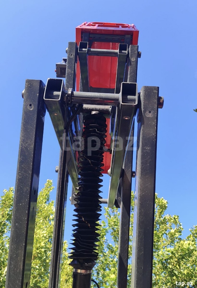 Electrical Scissors Lift HERED HS0607H (5)