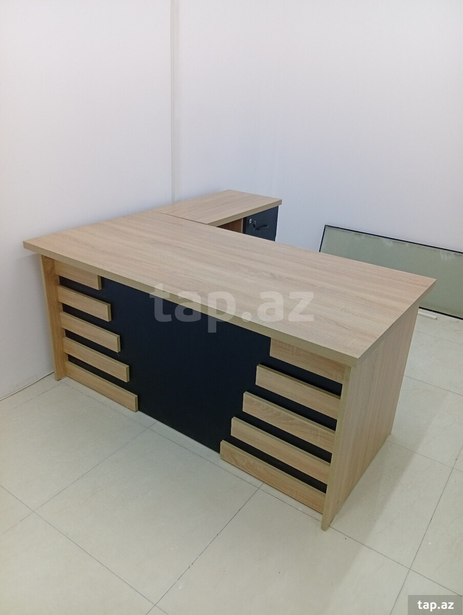 Ofis masası