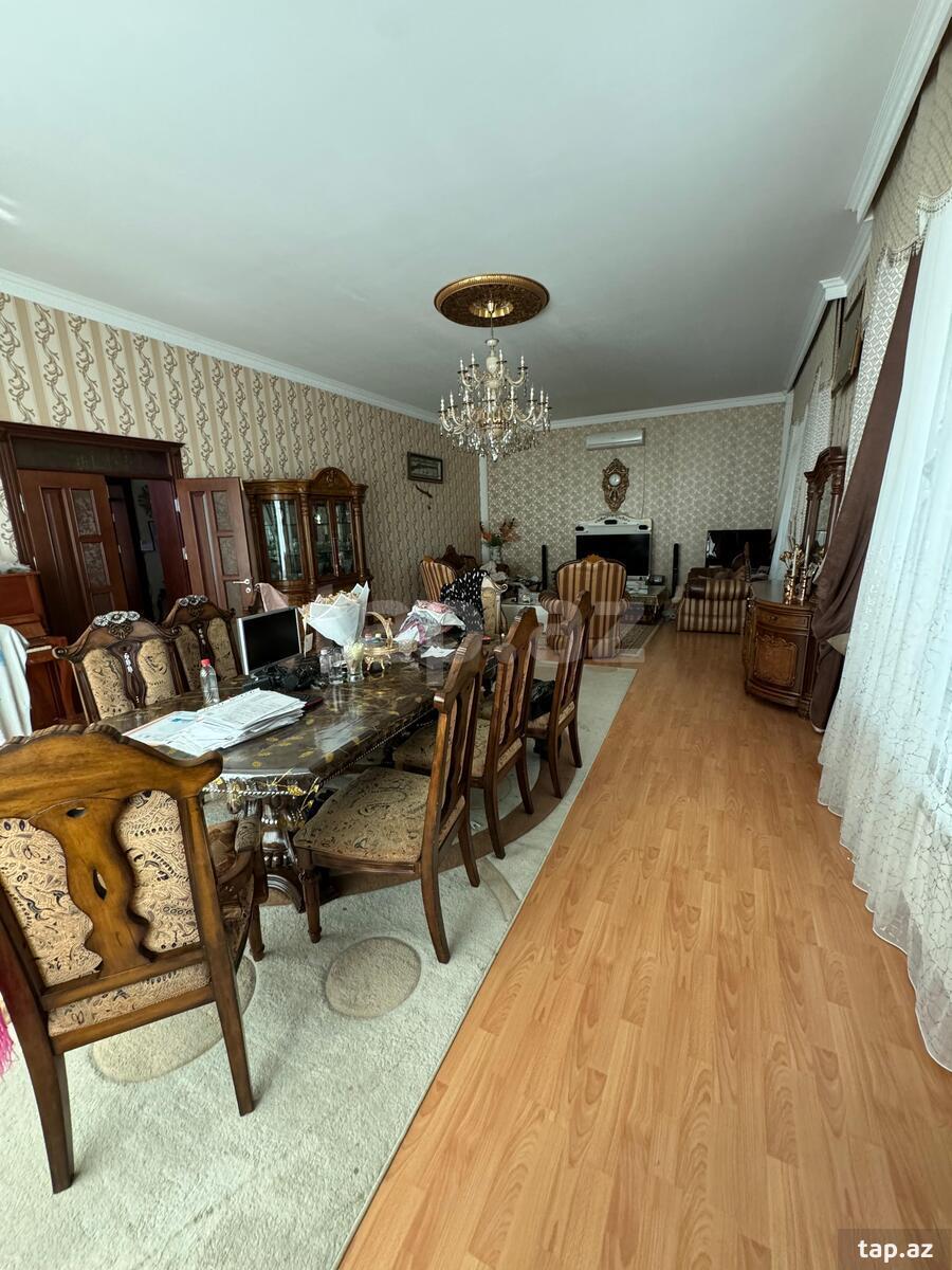 Həyət evi, Saray qəs.