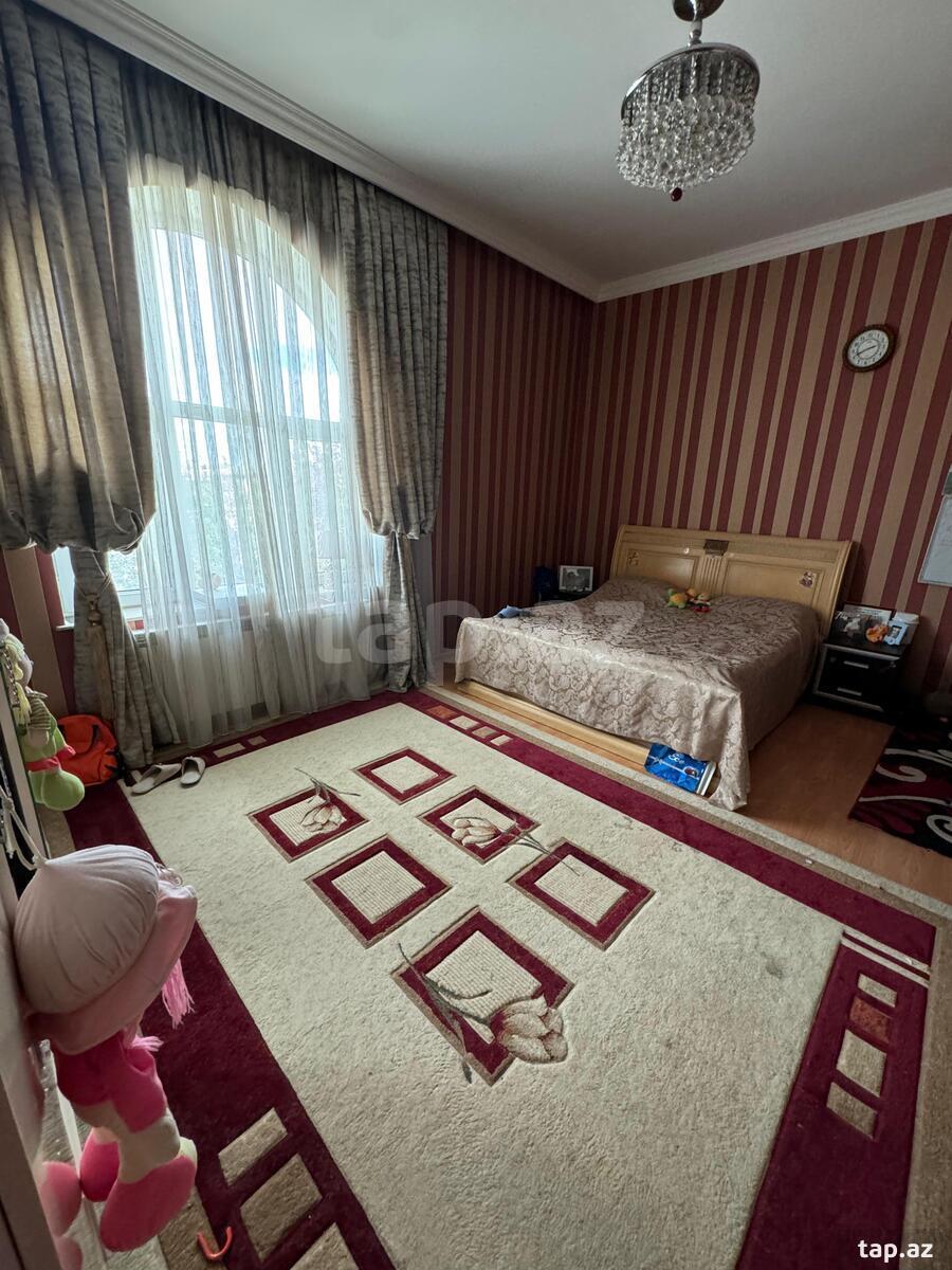 Həyət evi, Saray qəs.