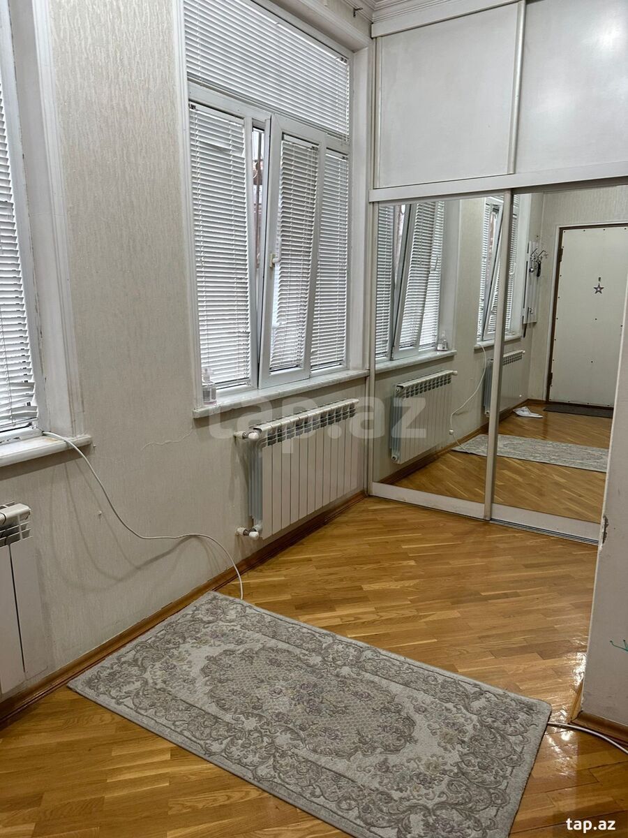 3-otaqlı mənzil kirayə verilir, Sahil m., 110 m²