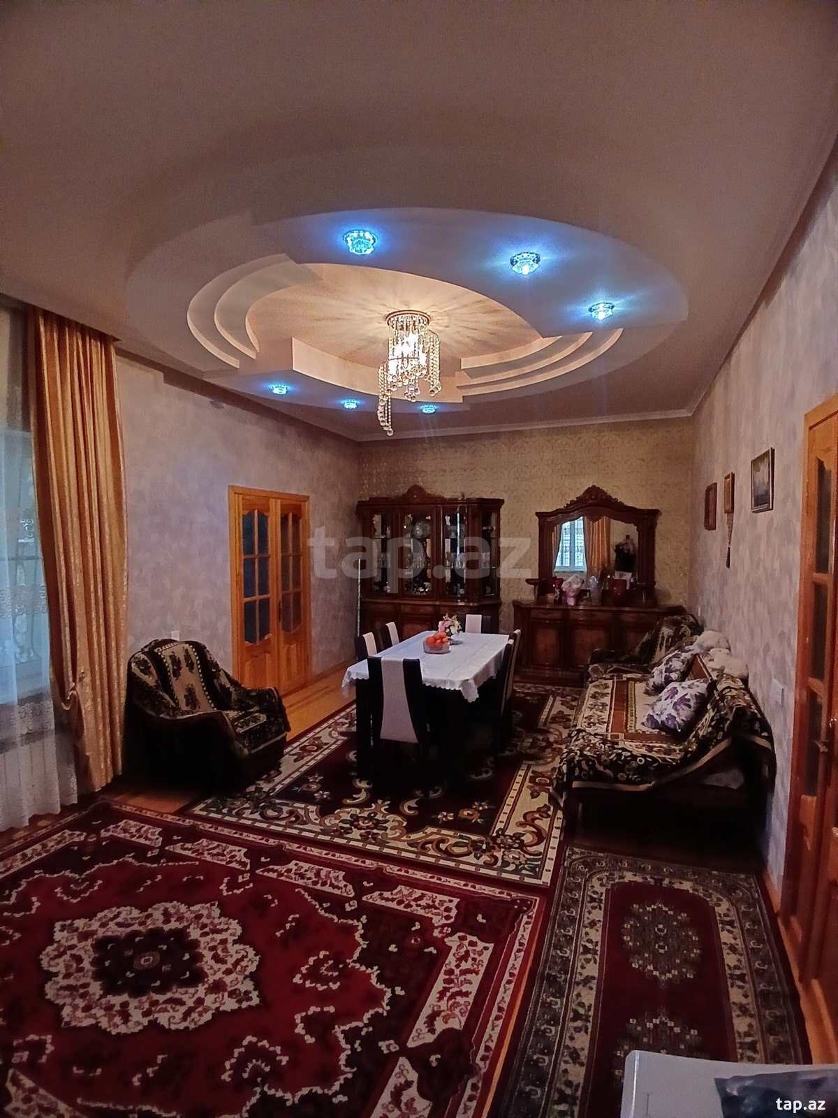 Bağ evi, Şüvəlan qəs.