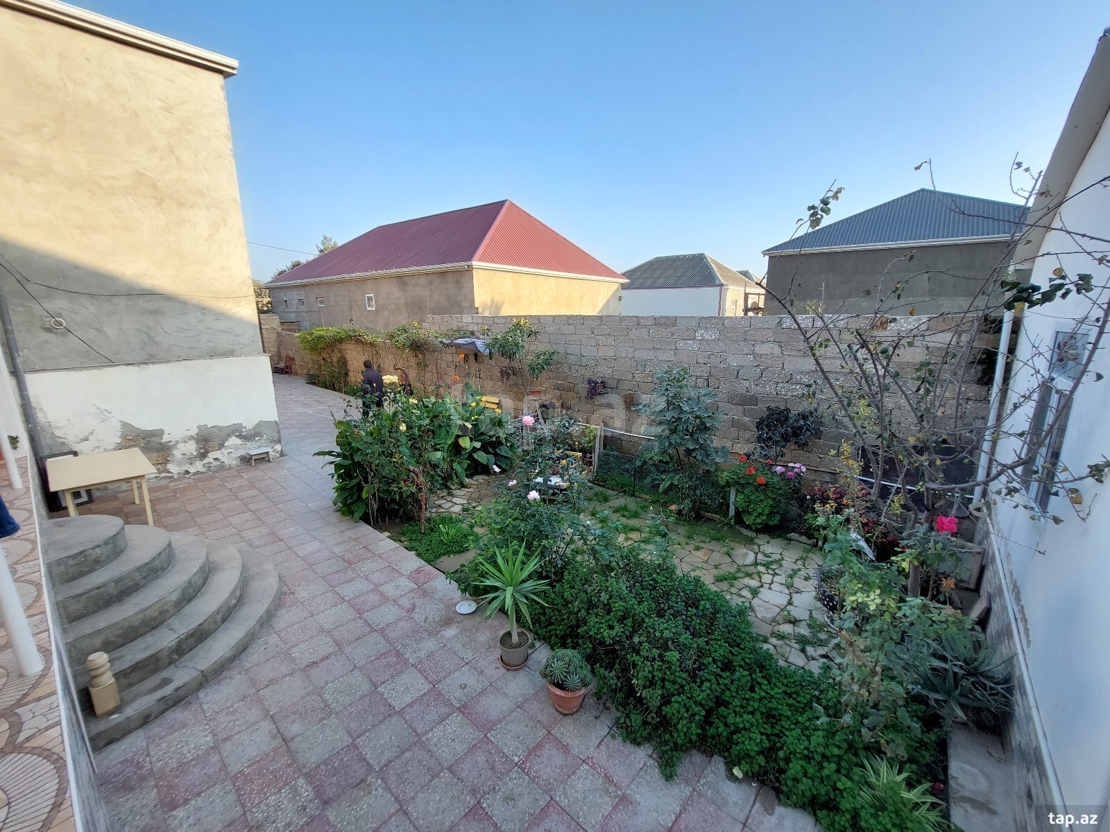 Həyət evi, Binə qəs. (4)