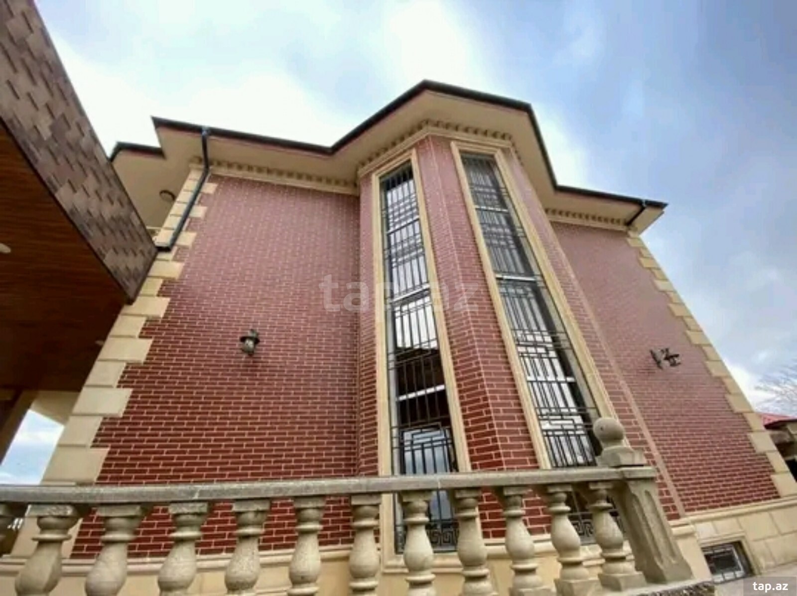 Bağ evi, Novxanı qəs.