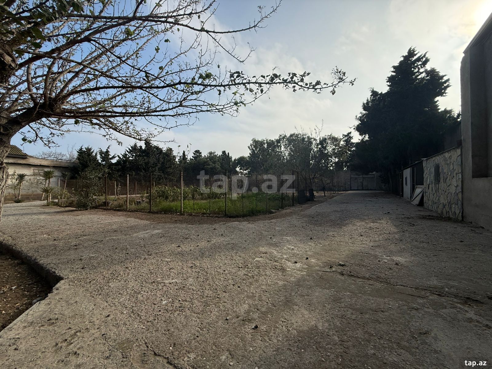 22 sot torpaq sahəsi, Şüvəlan qəs.