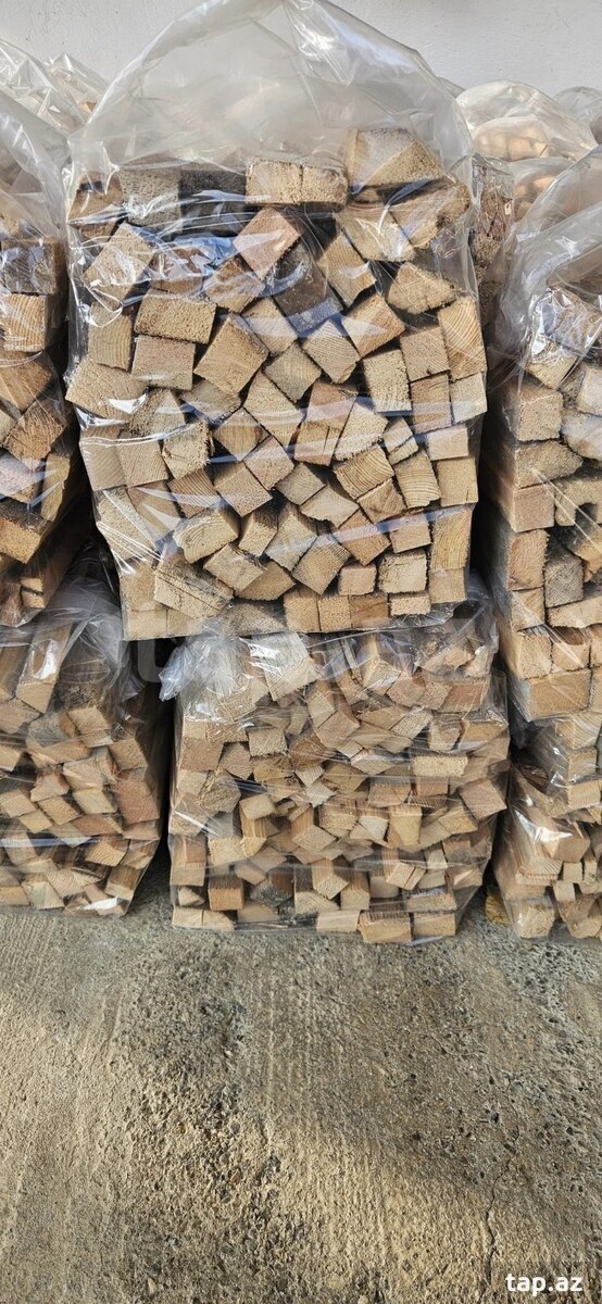 Qablaşdırılmış odun və kindling dəstləri