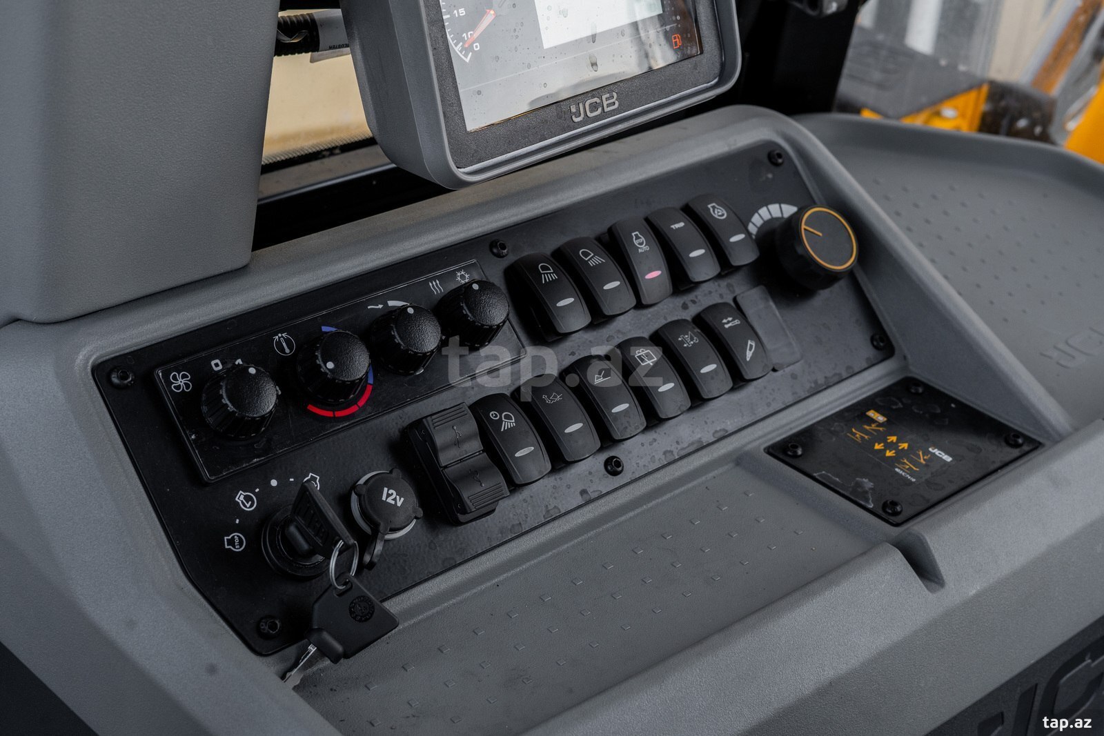 JCB 3CX PLUS, 2025 il (6)