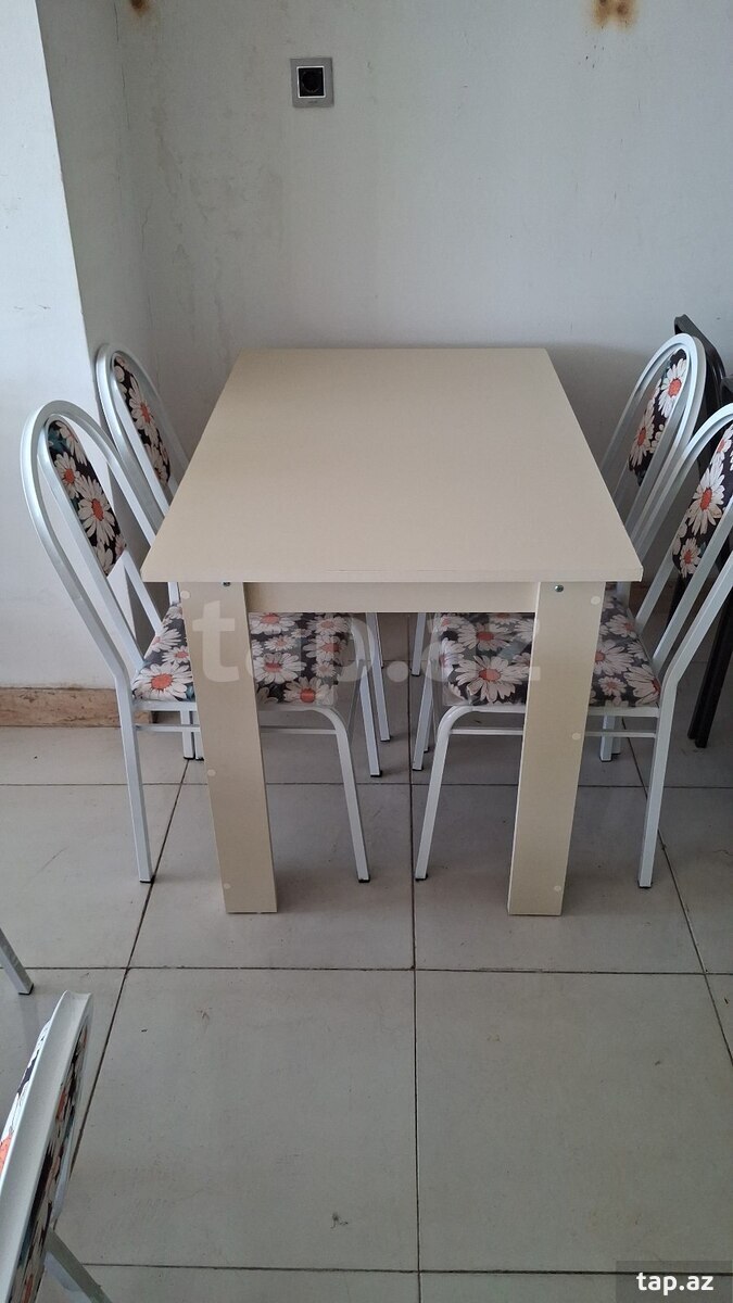 Masa və oturacaqlar (10)