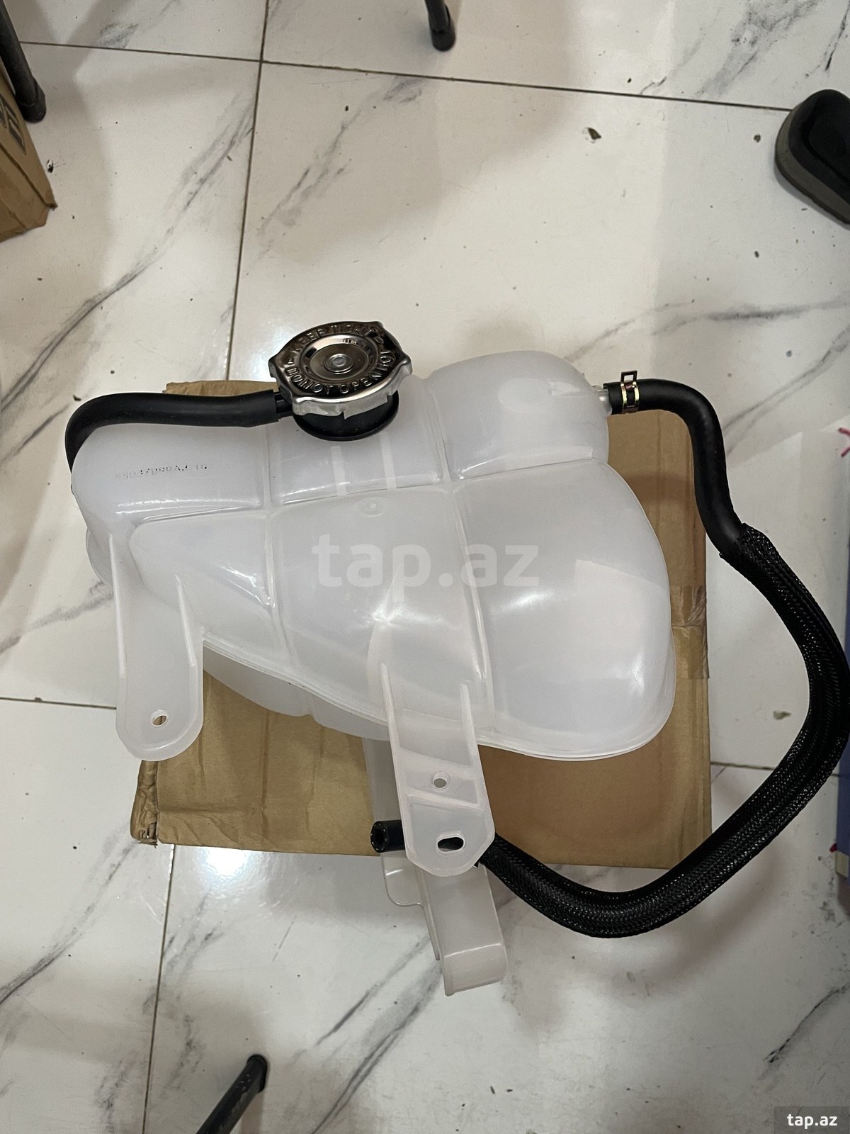 Jeep Grand Cherokee dizel antifriz çəni